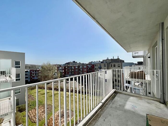 10-kamerappartement te koop in Zellik