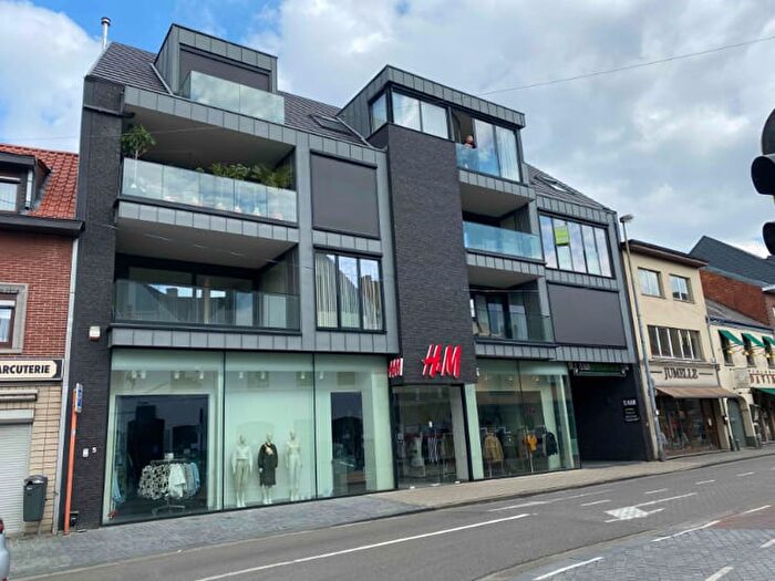 9-kamerappartement te huur in Mol
