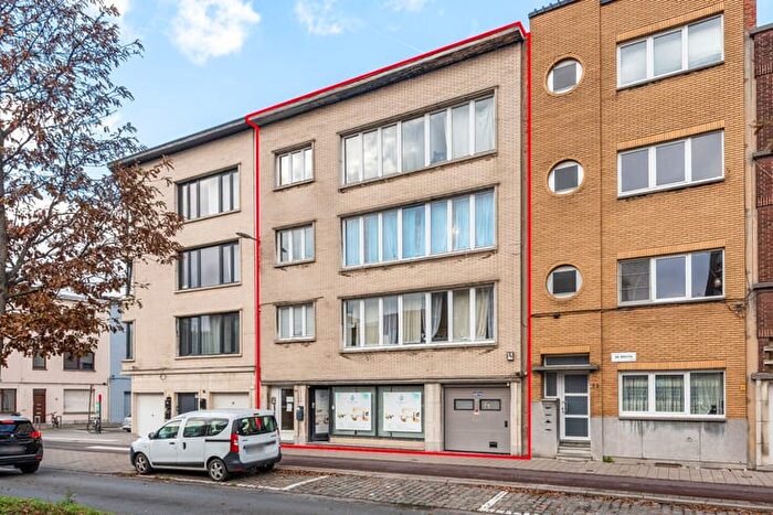 9-kamerhuis te koop in WILRIJK