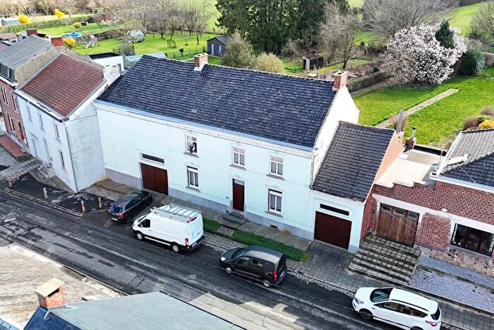 4-kamerhuis te koop in VELAINE-SUR-SAMBRE