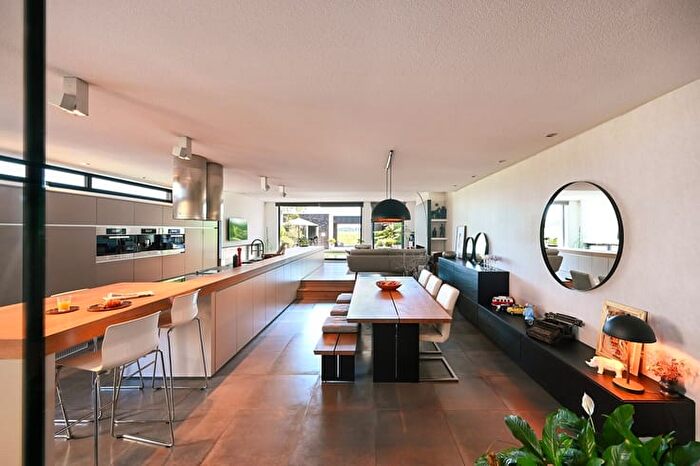 3-kamerhuis te koop in HOEVENEN