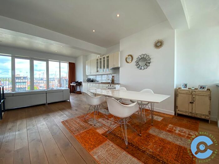 4-kamerappartement te huur in Antwerpen (2000)