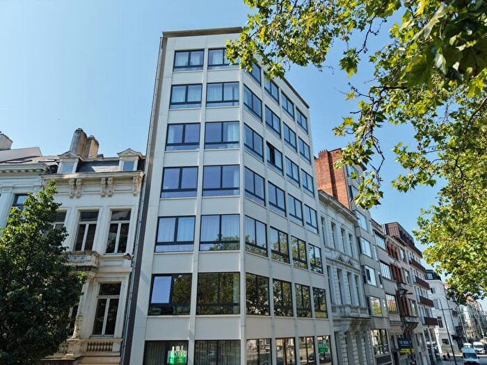 7-kamerappartement te koop in Antwerpen (2000)