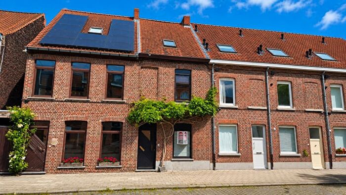 9-kamerhuis te koop in Kortrijk