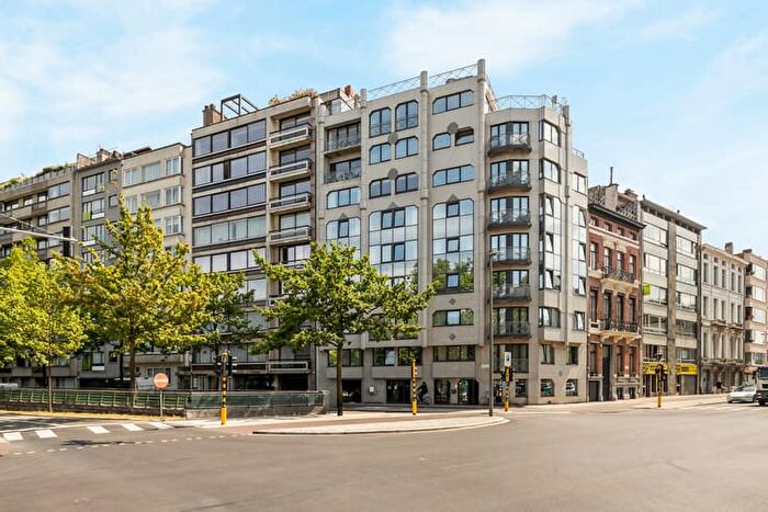13-kamerappartement te huur in Antwerpen (2018)