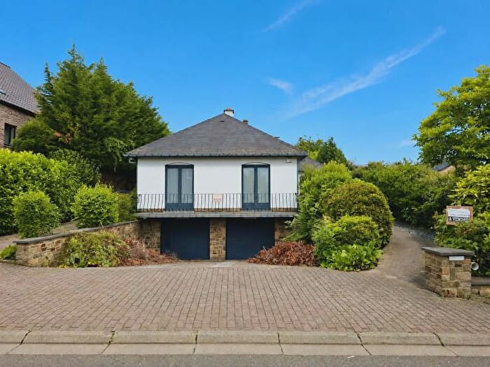 11-kamerhuis te koop in Spy