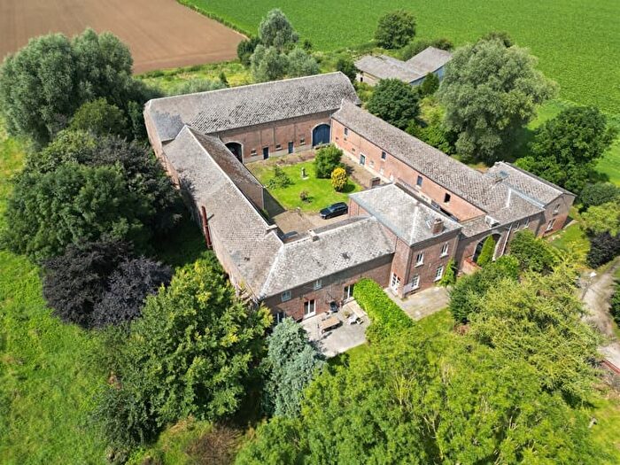 11-kamerhuis te koop in ACOSSE