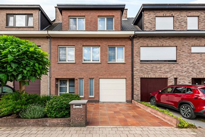 14-kamerhuis te koop in Schoten