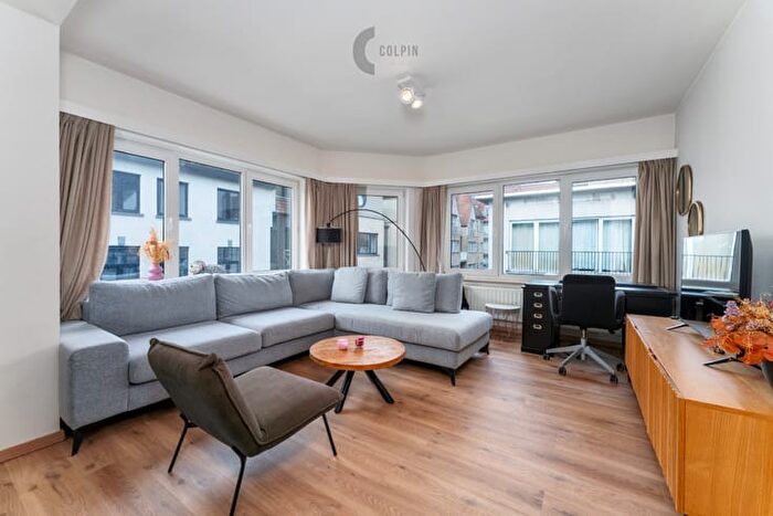 7-kamerappartement te koop in Heist-aan-Zee