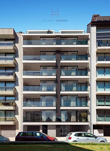 17-kamerappartement te koop in Duinbergen