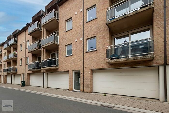 9-kamerappartement te koop in Oudenaarde