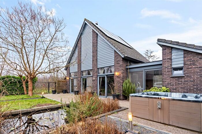 2-kamerhuis te koop in STEKENE