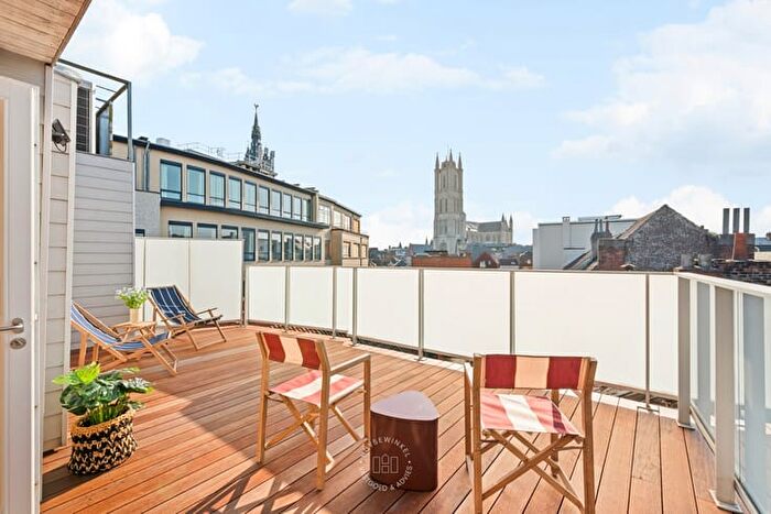 10-kamerappartement te koop in Gent