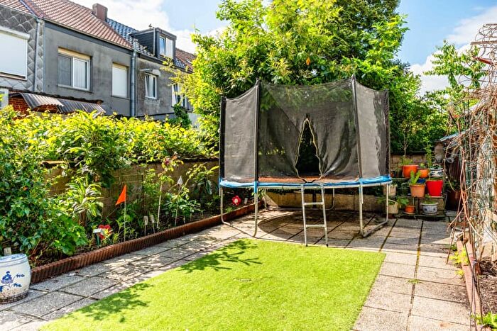 9-kamerappartement te koop in Merksem