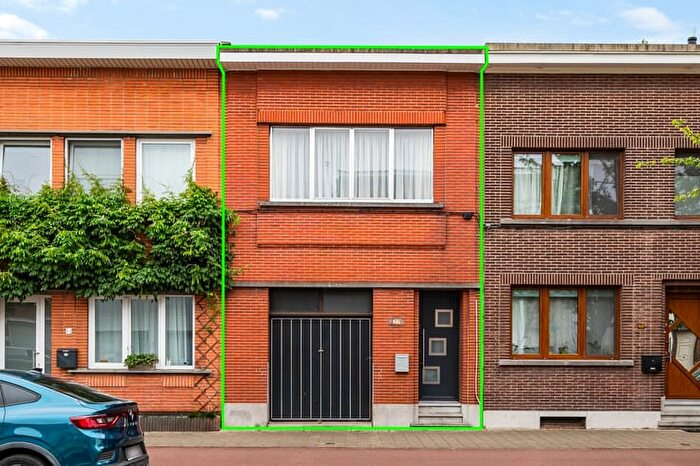 11-kamerhuis te koop in Deurne (2100)