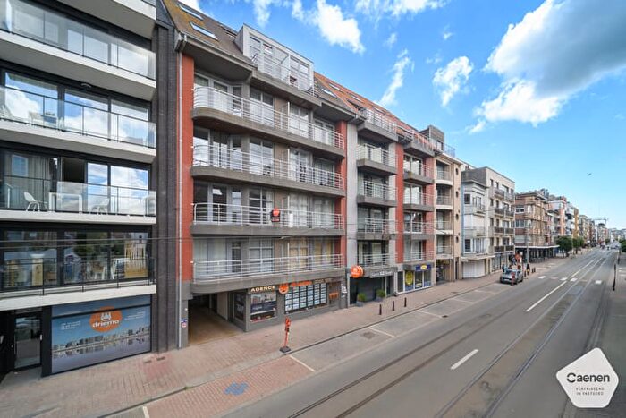 10-kamerappartement te koop in De Panne