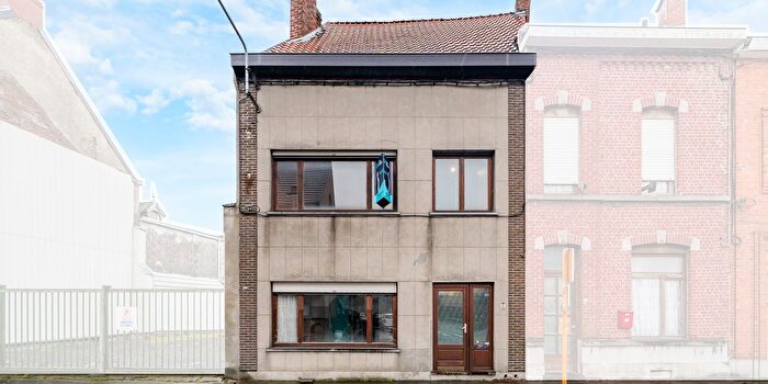 3-kamerhuis te koop in Leuze-en-Hainaut