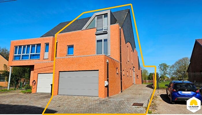 16-kamerhuis te koop in Ham-sur-Heure-Nalinnes