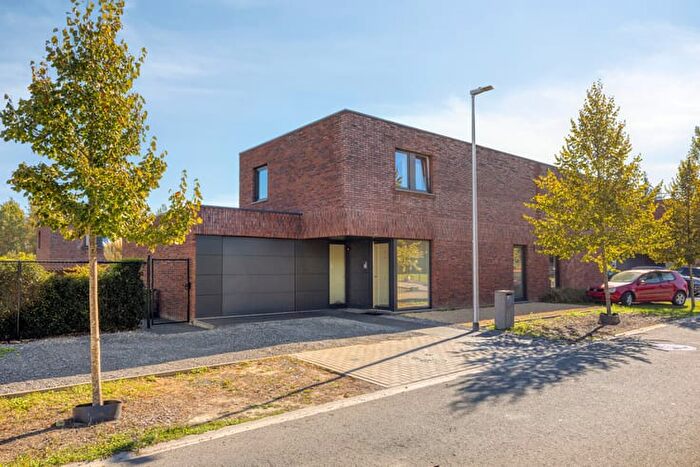 13-kamerhuis te koop in Guigoven