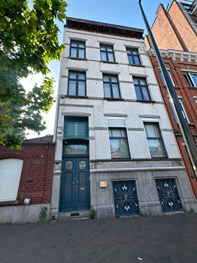 5-kamerhuis te koop in Charleroi