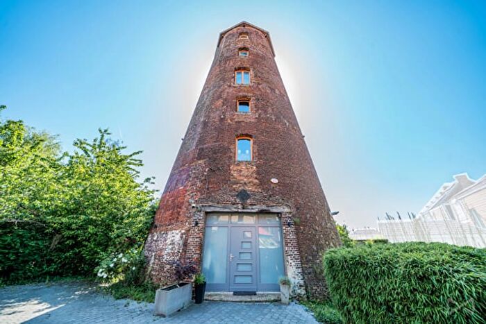 14-kamerhuis te koop in Braine-le-Comte