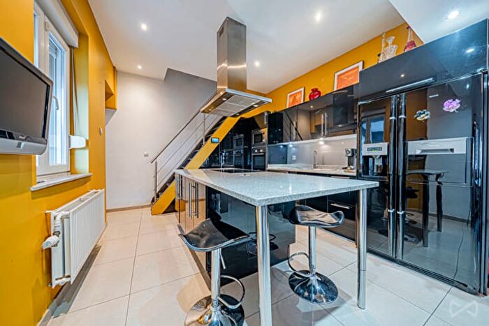 13-kamerhuis te koop in Saint-nicolas