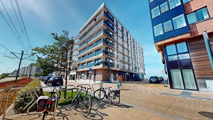 7-kamerappartement te koop in Heist-aan-Zee