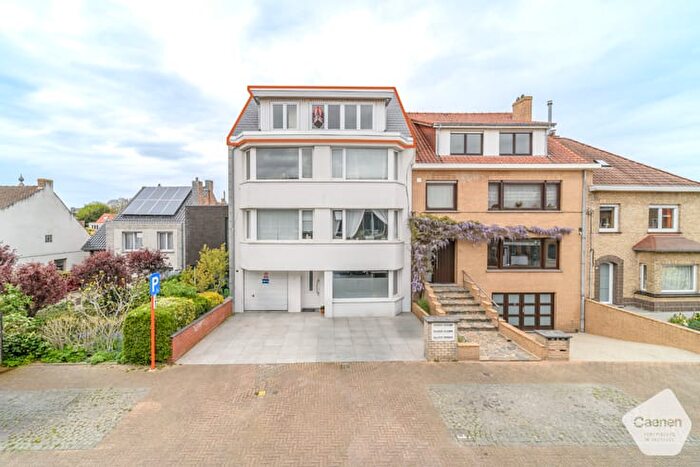 8-kamerappartement te koop in De Panne