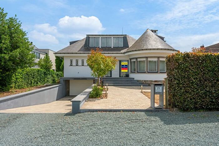 12-kamerhuis te koop in Ninove