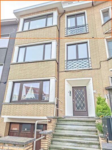 9-kamerappartement te koop in Oostende