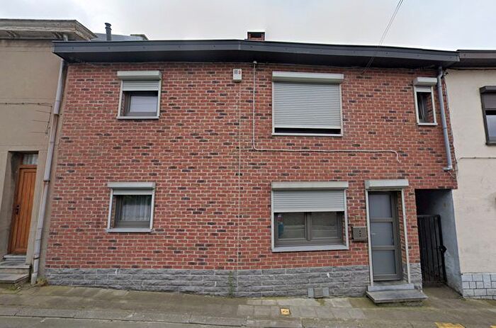 9-kamerhuis te huur in Charleroi