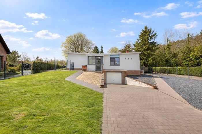 11-kamerhuis te koop in Maasmechelen