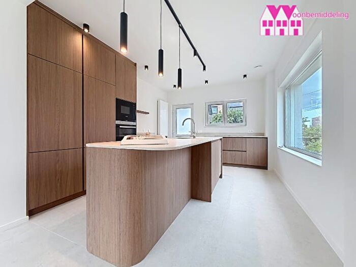 17-kamerhuis te koop in Moorsel