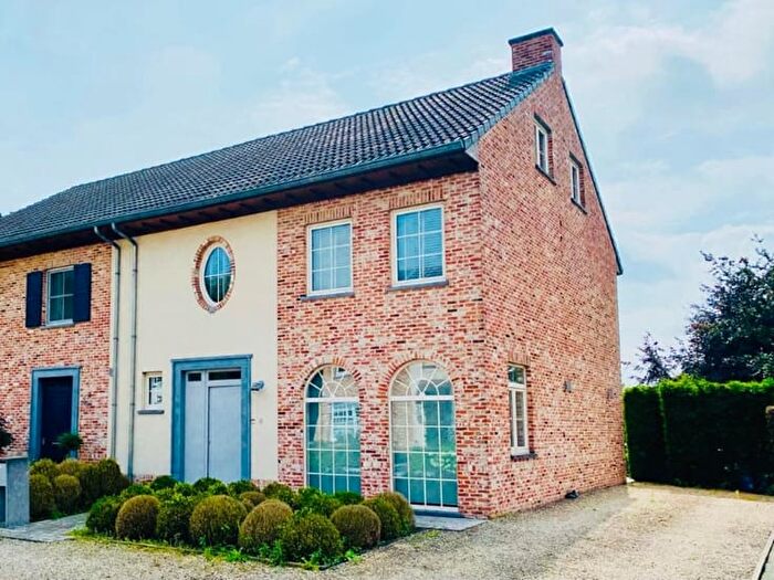 12-kamerhuis te huur in Kuringen