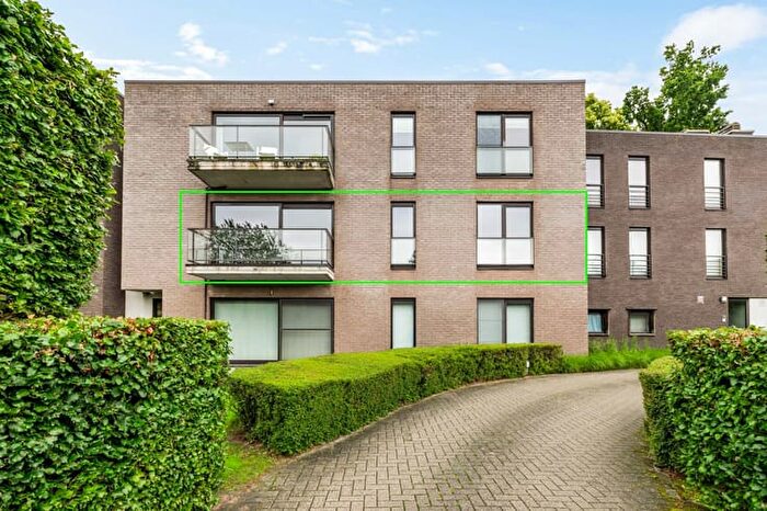 11-kamerappartement te koop in Wijnegem
