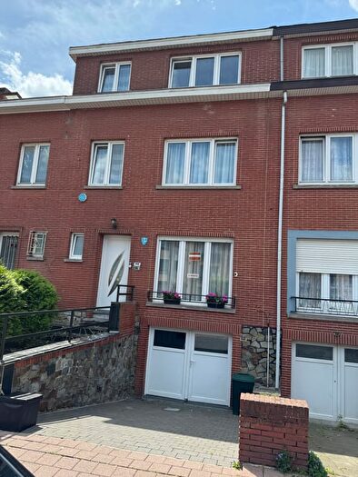 4-kamerhuis te koop in Leeuw-Saint-Pierre
