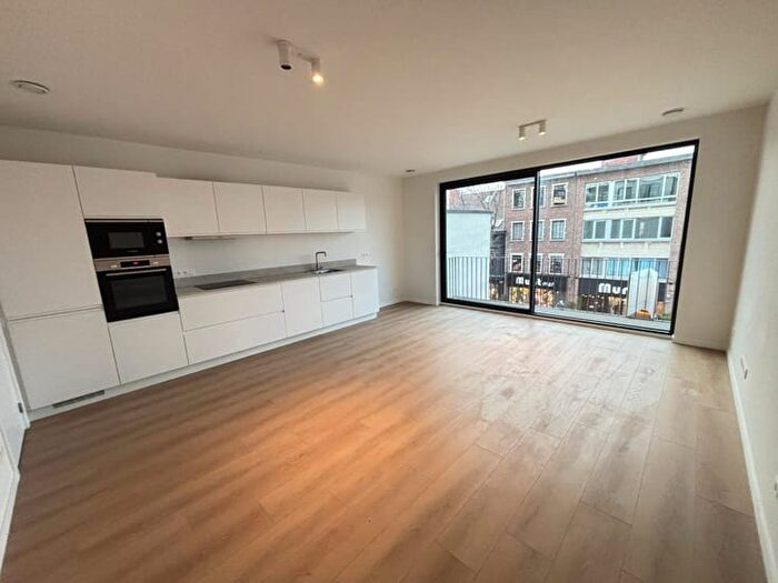 7-kamerappartement te huur in Brasschaat