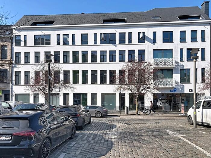 5-kamerappartement te huur in Antwerpen (2000)
