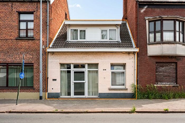 9-kamerhuis te koop in Kapellen (2950)