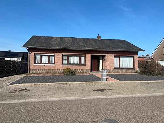 12-kamerhuis te koop in Mol