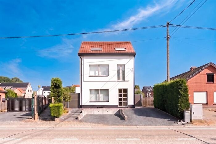 4-kamerhuis te koop in LUBBEEK