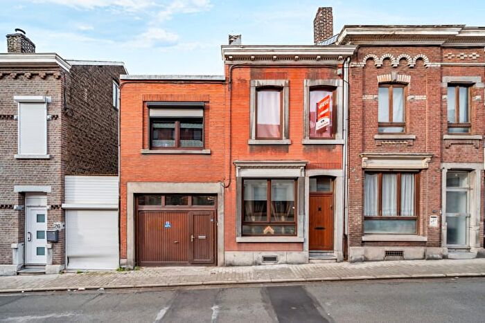 18-kamerhuis te koop in Herstal
